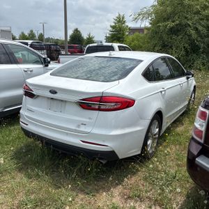 FORD FUSION SE - 6
