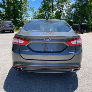 FORD FUSION SE - 7