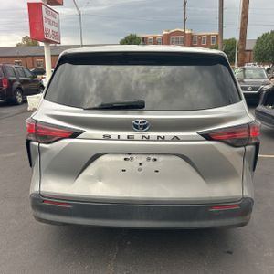 2022 Toyota SIENNA LE 8-PASSENGER — фото 7