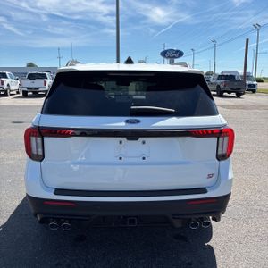 FORD EXPLORER ST - 7