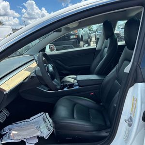 صورة 32 لـ 2020 Tesla MODEL 3 PERFORMANCE