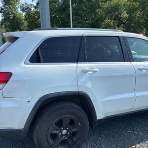 2015 JEEP GRAND CHEROKEE LAREDO — фото 9