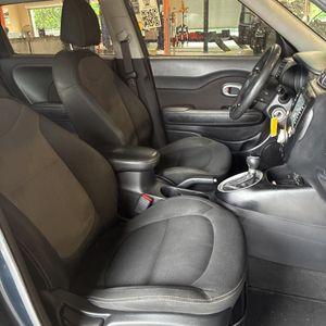 2019 KIA SOUL + 缩略图 31