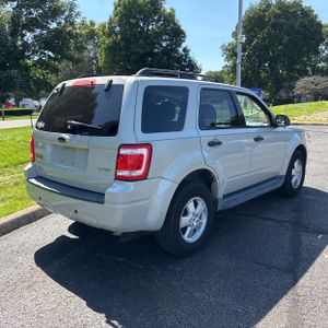 2009 FORD ESCAPE XLT photo 8