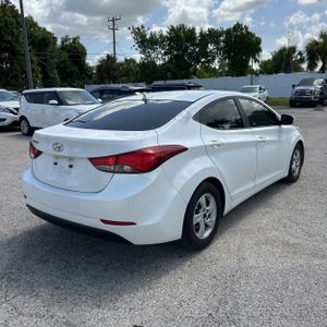 2015 Hyundai ELANTRA SE — фото 8