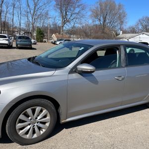 VOLKSWAGEN PASSAT S PZEV - 2