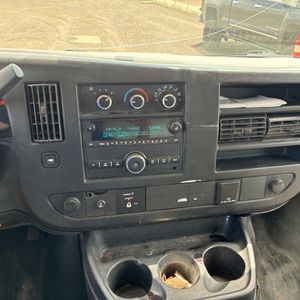 2017 Chevrolet EXPRESS 2500 thumbnail 36