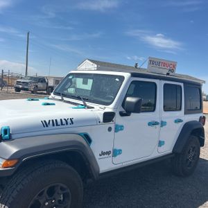 JEEP WRANGLER WILLYS 4XE - 2