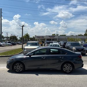 2023 KIA FORTE GT-LINE 照片 3