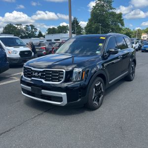 2024 KIA TELLURIDE S photo 1