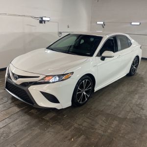 صورة 1 لـ 2018 Toyota CAMRY HYBRID SE