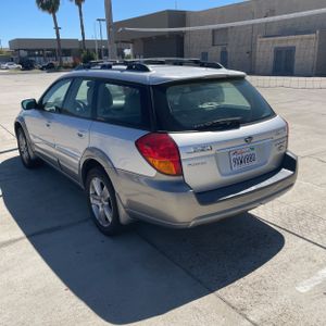 صورة 5 لـ 2007 Subaru OUTBACK 3.0R L.L. BEAN EDITION