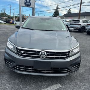 2017 Volkswagen PASSAT 1.8T R-LINE — фото 14