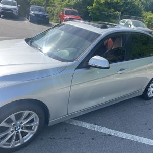 BMW 3 SERIES 320I - 2