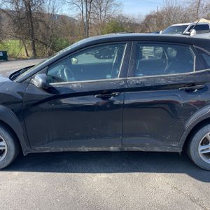 HYUNDAI KONA SE - 4