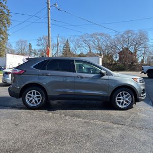 FORD EDGE SEL - 10