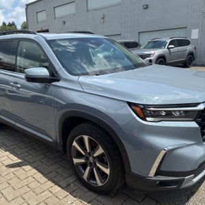 صورة مصغرة 13 لـ 2024 Honda PILOT TOURING