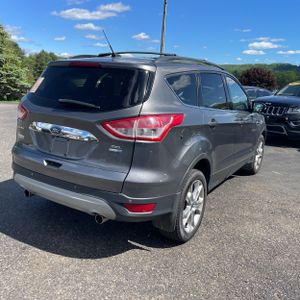 FORD ESCAPE SEL - 8