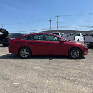 HYUNDAI SONATA SE - 10