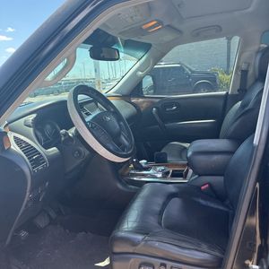 2014 Infiniti QX80 BASE — миниатюра 32