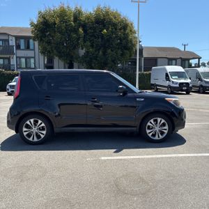 صورة 10 لـ 2015 KIA SOUL +