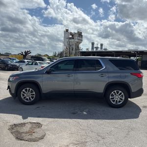 CHEVROLET TRAVERSE LS - 3