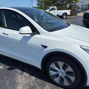 صورة مصغرة 13 لـ 2023 Tesla MODEL Y LONG RANGE