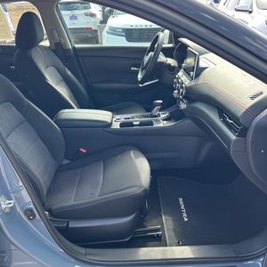 2025 Nissan SENTRA SR — миниатюра 31