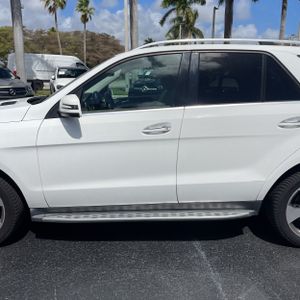 MERCEDES-BENZ GLE - 4