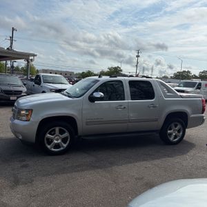 CHEVROLET AVALANCHE LT - 3