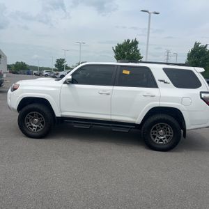TOYOTA 4RUNNER - 3
