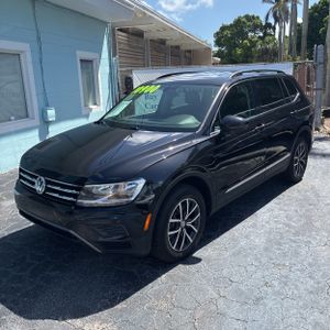 VOLKSWAGEN TIGUAN SE - 1