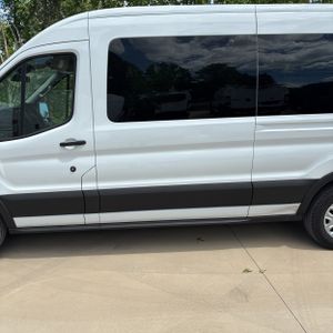 FORD TRANSIT-350 PASSENGER V. XLT - 4