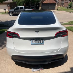 TESLA MODEL Y LONG RANGE - 7