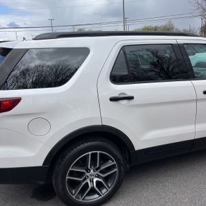 FORD EXPLORER SPORT - 9