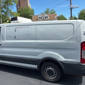 FORD TRANSIT 150 - 6