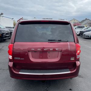 DODGE GRAND CARAVAN - 7