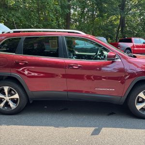 2019 JEEP CHEROKEE LIMITED — миниатюра 11