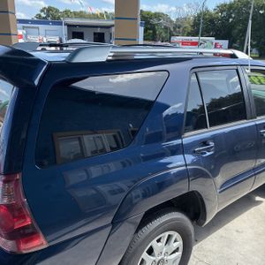 2005 Toyota 4RUNNER SR5 photo 9