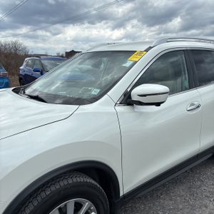 NISSAN ROGUE SV - 2