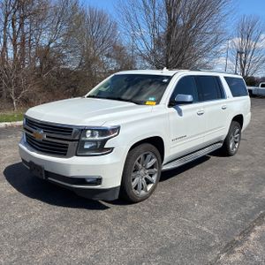 CHEVROLET SUBURBAN - 1