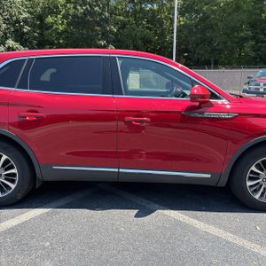 2020 Lincoln NAUTILUS STANDARD thumbnail 11