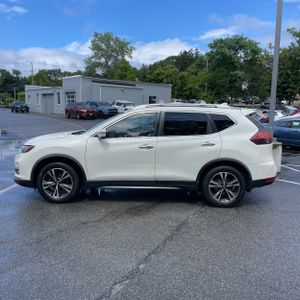 صورة 3 لـ 2019 Nissan ROGUE SV