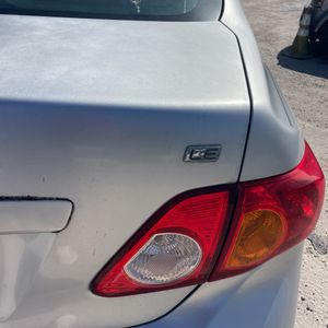 2010 Toyota COROLLA LE — миниатюра 23