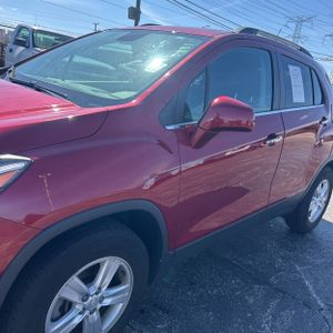 CHEVROLET TRAX LT - 2