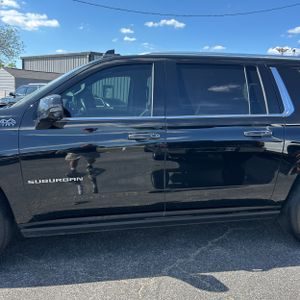 CHEVROLET SUBURBAN HIGH COUNTRY - 4