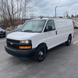 CHEVROLET EXPRESS CARGO 3500 - 1