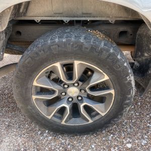 2019 Chevrolet SILVERADO 1500 LT — миниатюра 19