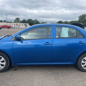 2010 Toyota COROLLA LE 照片 4