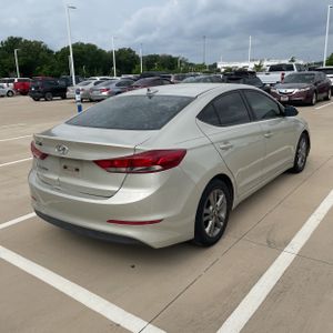 HYUNDAI ELANTRA VALUE EDITION - 7